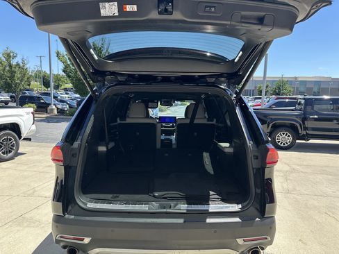 Used 2024 Toyota Grand Highlander AWD Hybrid image 29