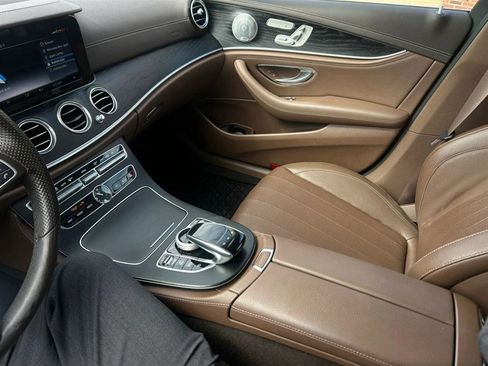 Used 2018 Mercedes-Benz E 300 4MATIC image 16
