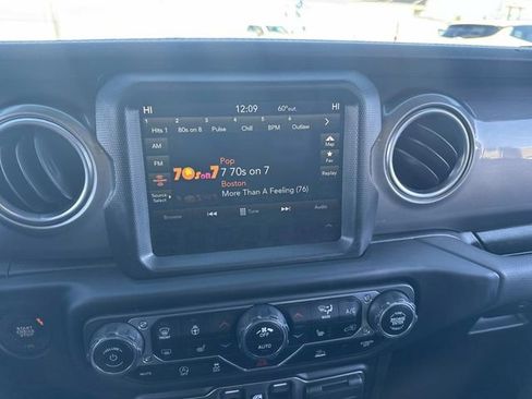 Used 2021 Jeep Wrangler Unlimited Sahara w/ Uconnect 4C Nav & Sound Group image 21
