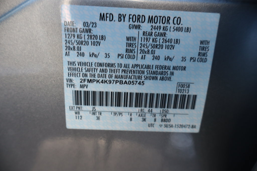 Used 2023 Ford Edge Titanium AWD/4WD image 43