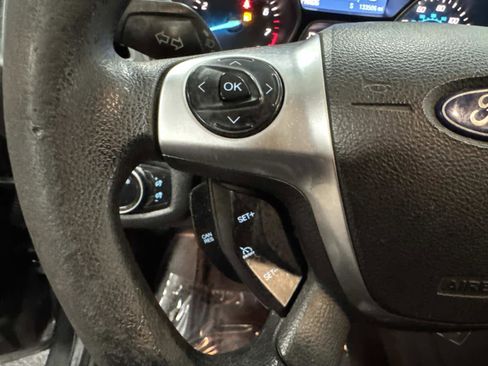 Used 2015 Ford Escape SE image 31