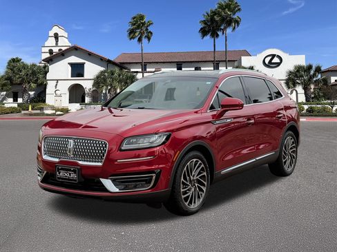 Used 2020 Lincoln Nautilus Reserve FWD image 5
