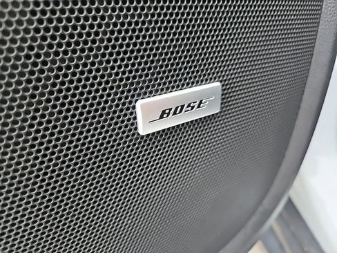 Used 2022 Chevrolet Traverse RS image 32