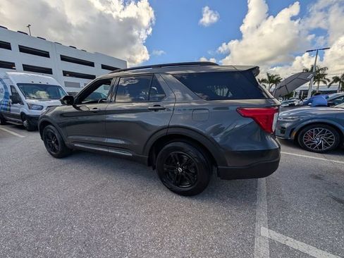 Used 2020 Ford Explorer XLT w/ Comfort Package image 9