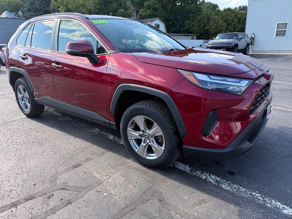 Used 2022 Toyota RAV4 XLE w/ XLE Grade Weather Package AWD/4WD image 2