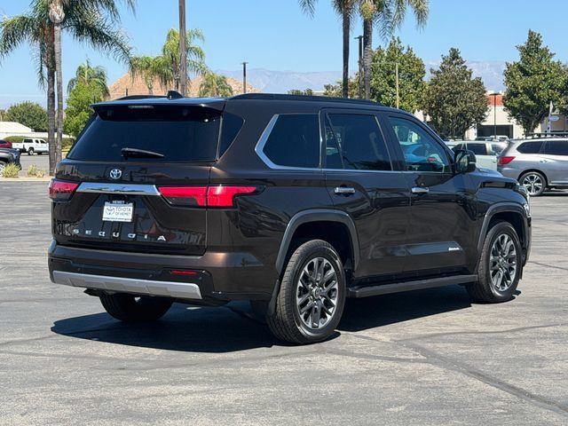 Used 2023 Toyota Sequoia Limited w/ Tow Technology Package AWD/4WD image 5