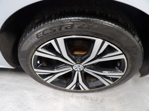 Used 2021 Volkswagen Passat 2.0T SE image 23