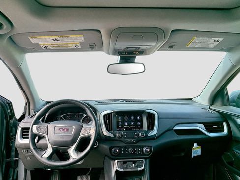Used 2024 GMC Terrain SLT AWD/4WD image 20