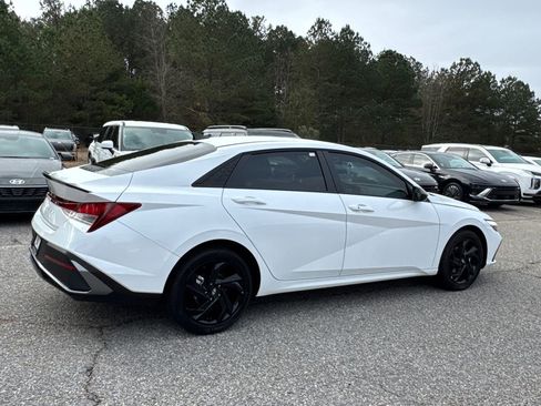 New 2026 Hyundai Elantra Sport image 7