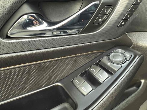 Used 2018 Chevrolet Traverse Premier w/ LPO, Black Accent Package image 25