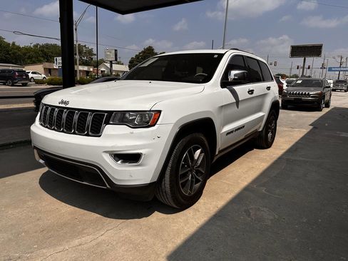 Used 2020 Jeep Grand Cherokee Limited RWD image 4