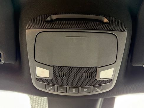 Used 2021 Ford Expedition XLT AWD/4WD image 31