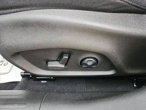 Used 2021 Jeep Renegade Latitude w/ Convenience Group image 27