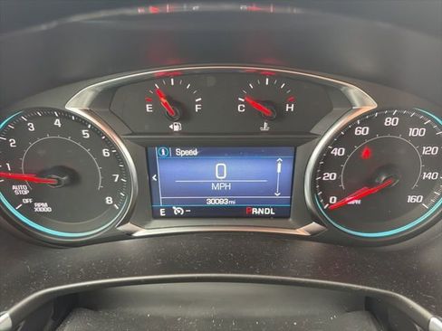 Certified 2024 Chevrolet Equinox LT w/ LPO, Floor Liner Package image 18