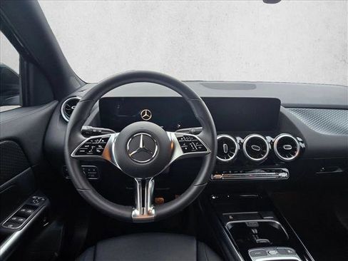 Certified 2025 Mercedes-Benz GLA 250 image 15