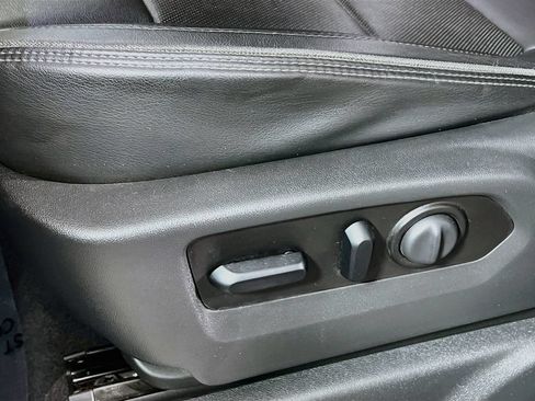 Used 2021 Chevrolet Silverado 3500 High Country AWD/4WD image 17