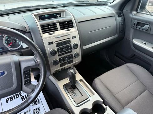 Used 2011 Ford Escape XLT image 16