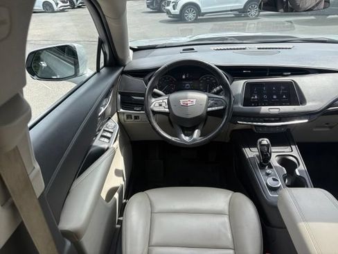 Used 2021 Cadillac XT4 Premium Luxury w/ Cold Weather Package FWD image 19