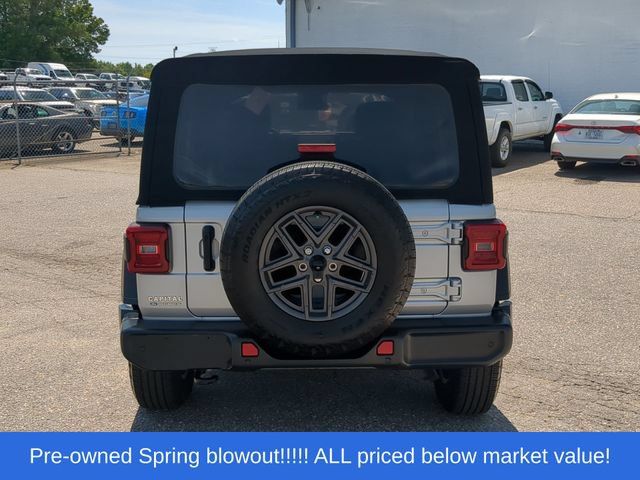 Used 2024 Jeep Wrangler Unlimited Sport AWD/4WD image 12