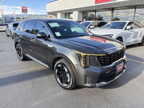 Used 2025 Kia Sorento SX Prestige AWD/4WD image 2