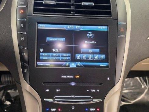 Used 2016 Lincoln MKZ w/ Equipment Group 300A Reserve FWD image 23