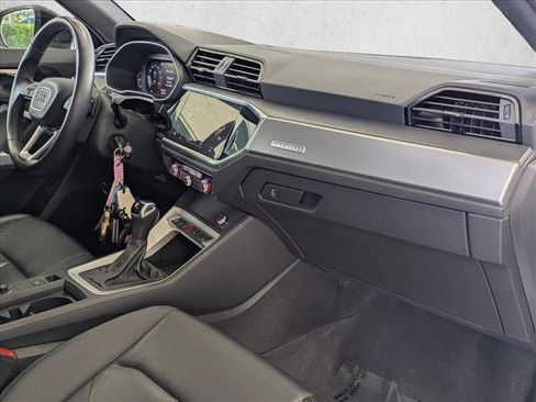 Used 2025 Audi Q3 2.0T Premium AWD/4WD image 21