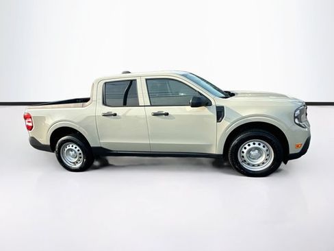 Certified 2025 Ford Maverick XL FWD image 12