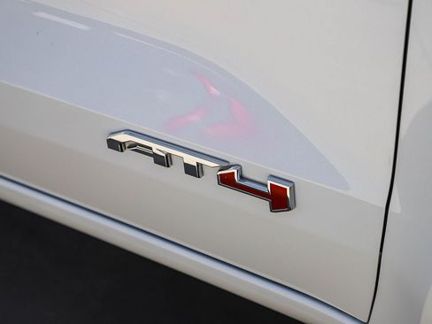 Used 2024 GMC Canyon AT4 AWD/4WD image 6