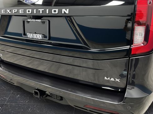 Used 2025 Ford Expedition Max Active AWD/4WD image 41