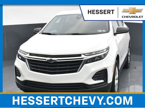 Used 2022 Chevrolet Equinox LS w/ LS Convenience Package FWD image 1