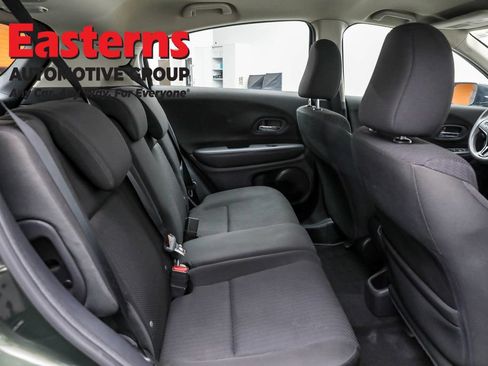 Used 2018 Honda HR-V LX image 21