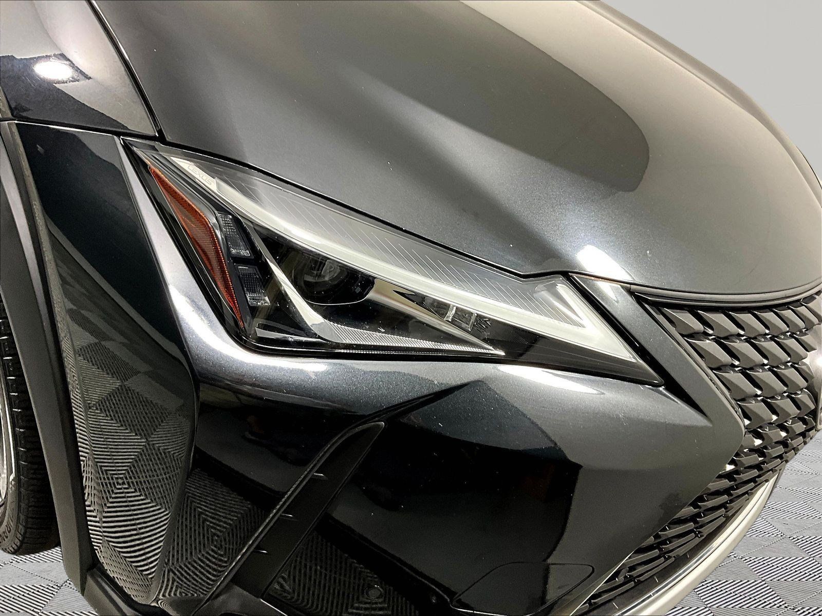 Used 2020 Lexus UX 250h w/ Premium Package AWD/4WD image 32
