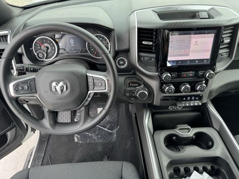 New 2026 RAM 1500 Express AWD/4WD image 13