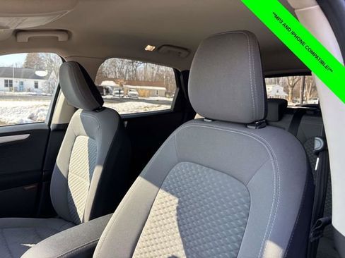 Used 2020 Ford Escape SE image 6