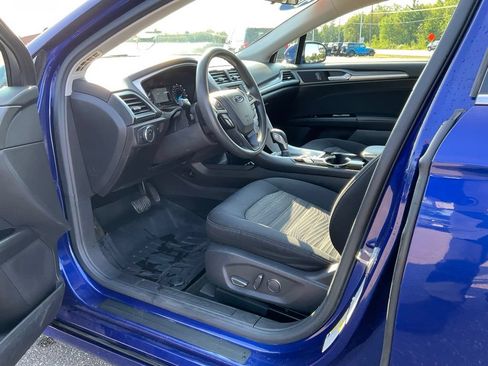 Used 2016 Ford Fusion SE FWD image 18