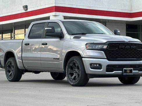 New 2025 RAM 1500 Big Horn AWD/4WD image 9