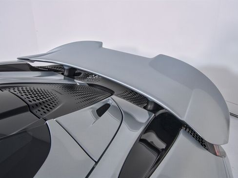 Used 2022 McLaren 765LT RWD image 38
