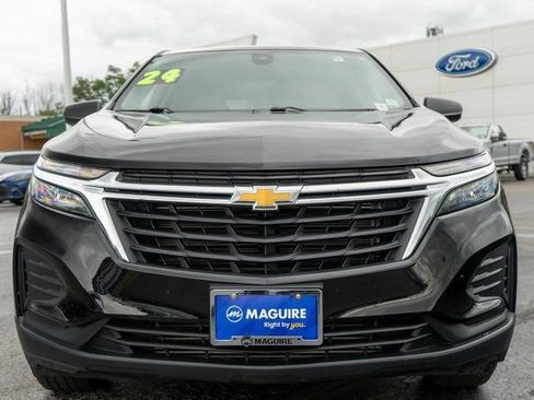 Used 2024 Chevrolet Equinox LS w/ LS Convenience Package AWD/4WD image 3