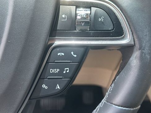 Used 2019 Lincoln Nautilus Reserve FWD image 19