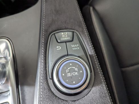 Used 2019 INFINITI QX50 Essential w/ Sensory Package FWD image 23