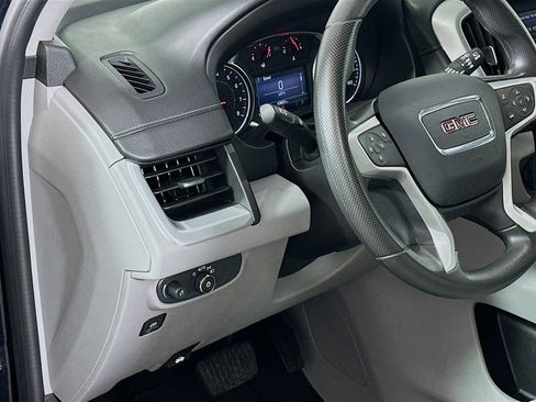 Used 2024 GMC Terrain SLE image 16