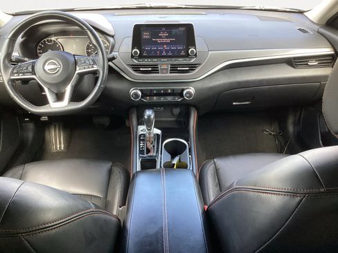 Used 2023 Nissan Altima 2.5 SR FWD image 4