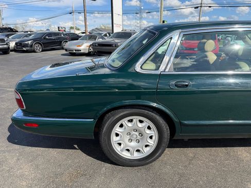 Used 2001 Jaguar XJ8 RWD image 47