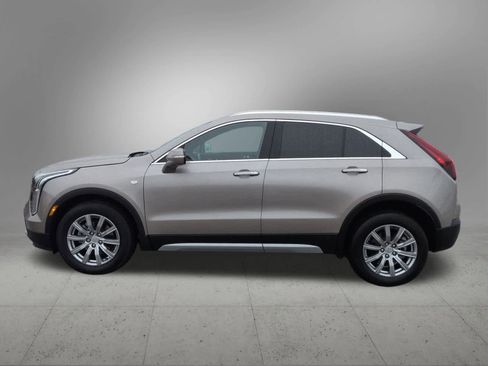 Used 2023 Cadillac XT4 Premium Luxury w/ Cold Weather Package image 3