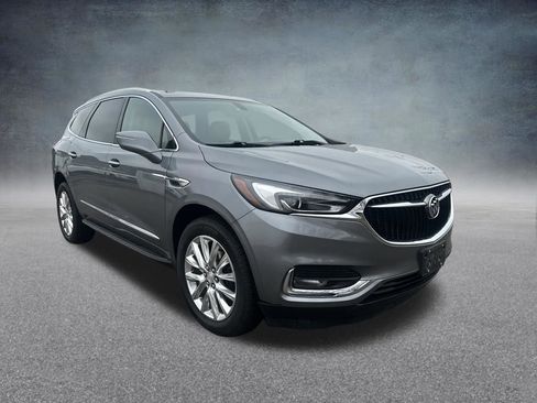 Used 2020 Buick Enclave Essence w/ Sound and Sites Package image 9