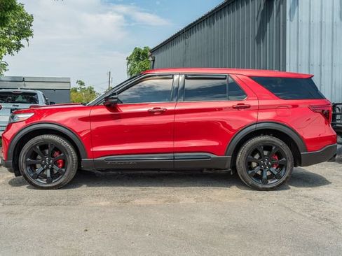 Used 2022 Ford Explorer ST w/ Equipment Group 401A AWD/4WD image 3