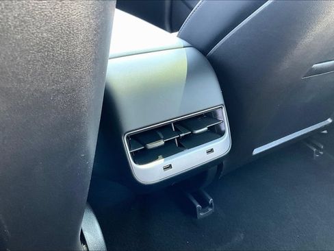 Used 2020 Tesla Model 3 Standard Range Plus RWD image 27