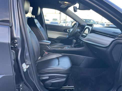 Certified 2024 Jeep Compass Limited image 13