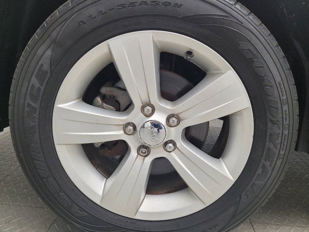 Used 2015 Jeep Compass Latitude AWD/4WD image 31