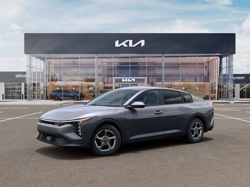 New 2026 Kia K4 LXS FWD image 4